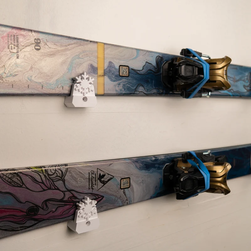 Snowflake Ski Holder | Horizontal Wall Mount