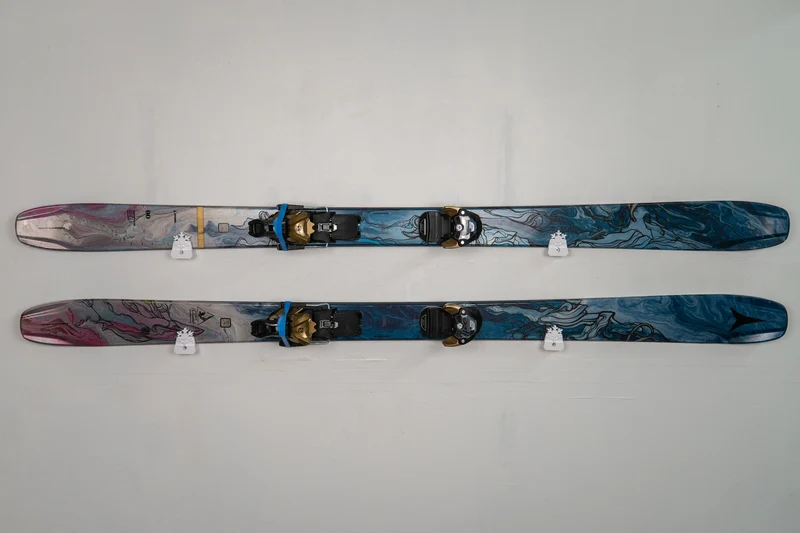 Snowflake Ski Holder | Horizontal Wall Mount
