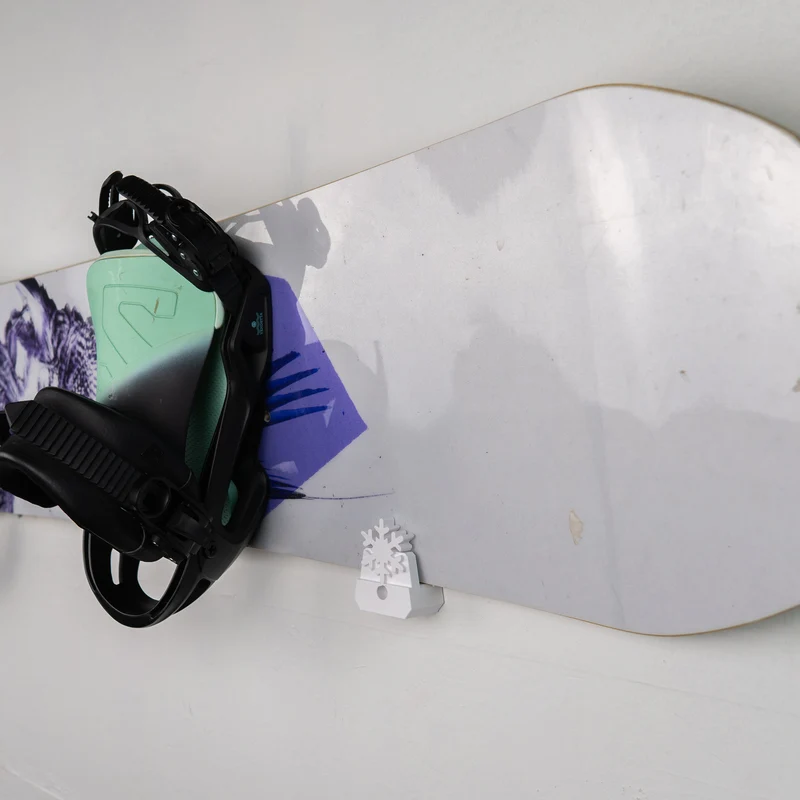 Snowflake Snowboard Holder | Horizontal Wall Mount
