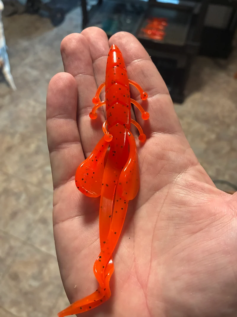 5.25in Money Hog (fire Craw. ) 6 in a bag.