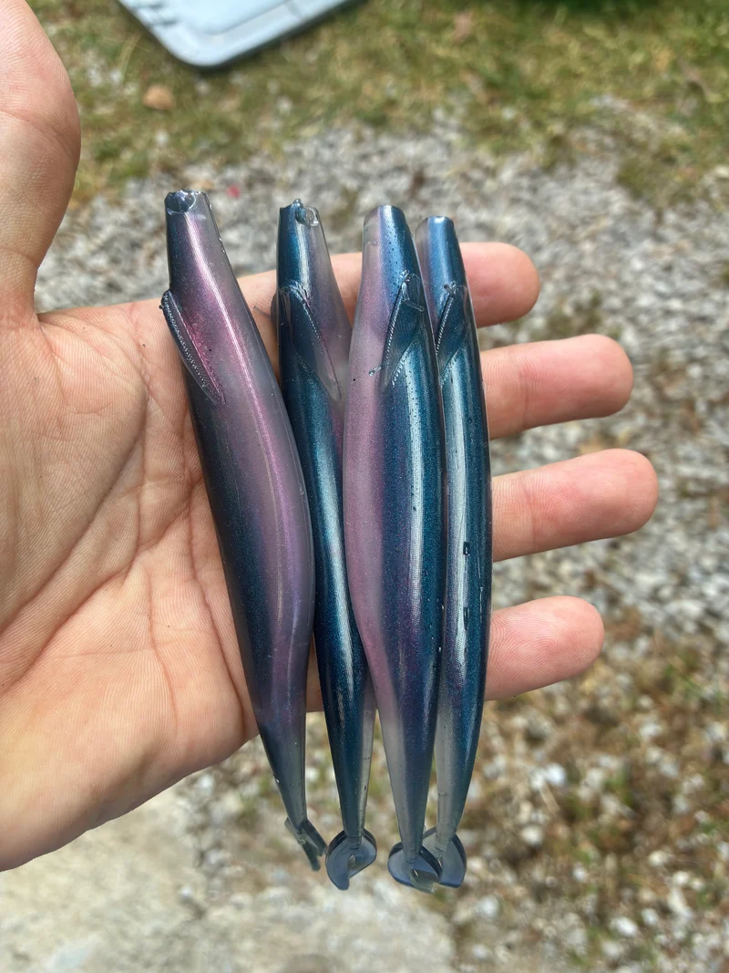 6in Kash Money Minnow (Pro blue Red pearl) 5 to a pack