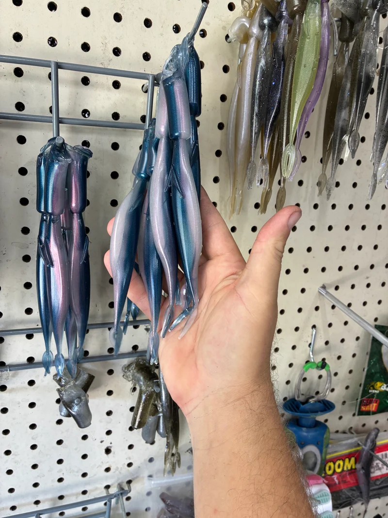 5in Kash Money Minnow (Pro Blue Red Pearl) 5 per bag
