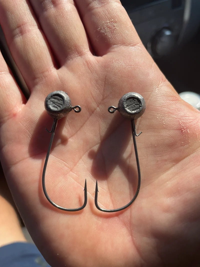 90 Degree line tie 5/16oz Jig head (with EWG Hook)