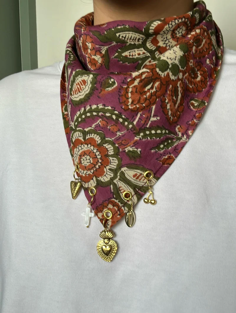 Foulard à charms Marie