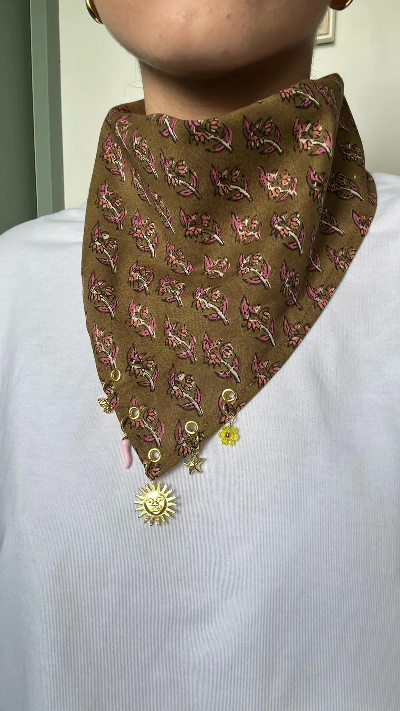 Foulard à charms Lucette