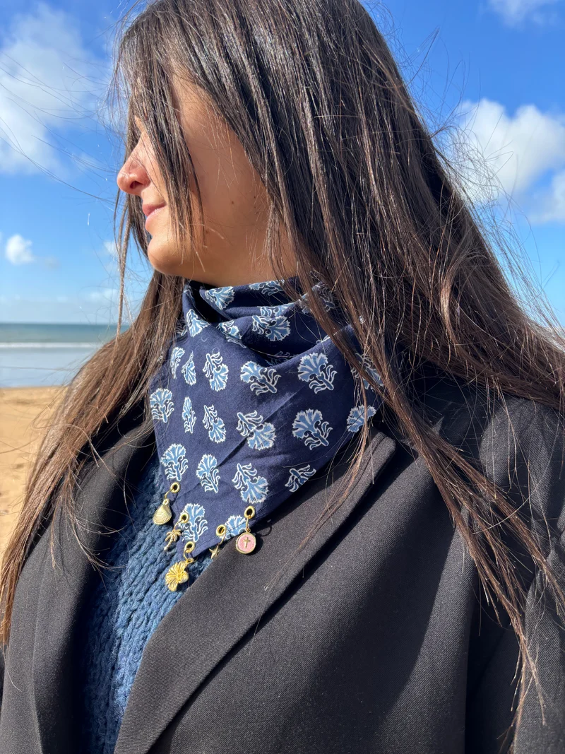Foulard à charms Hélène