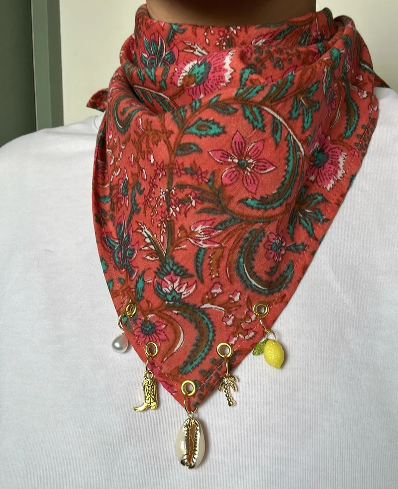 Foulard à charms Simone
