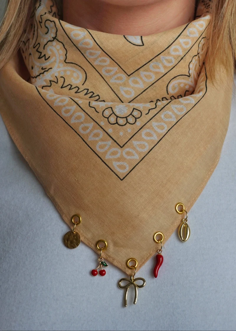 Bandana à charms Beige