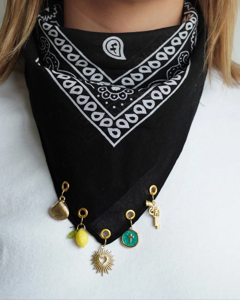Bandana à charms Noir