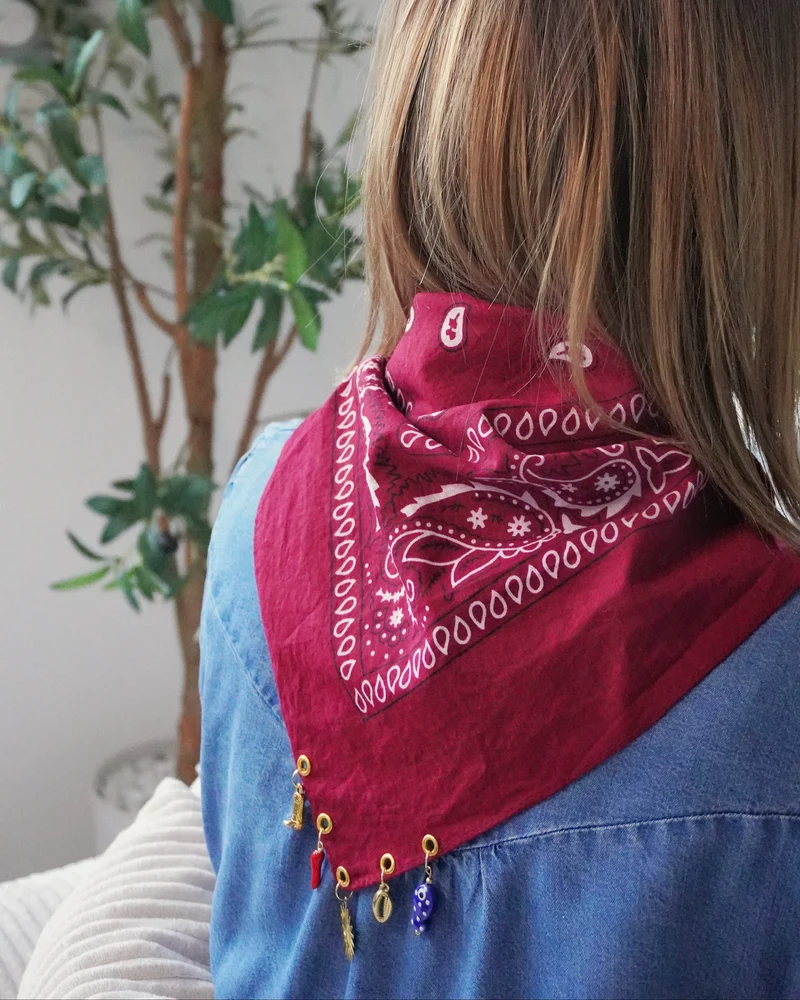 Bandana à charms Bordeaux