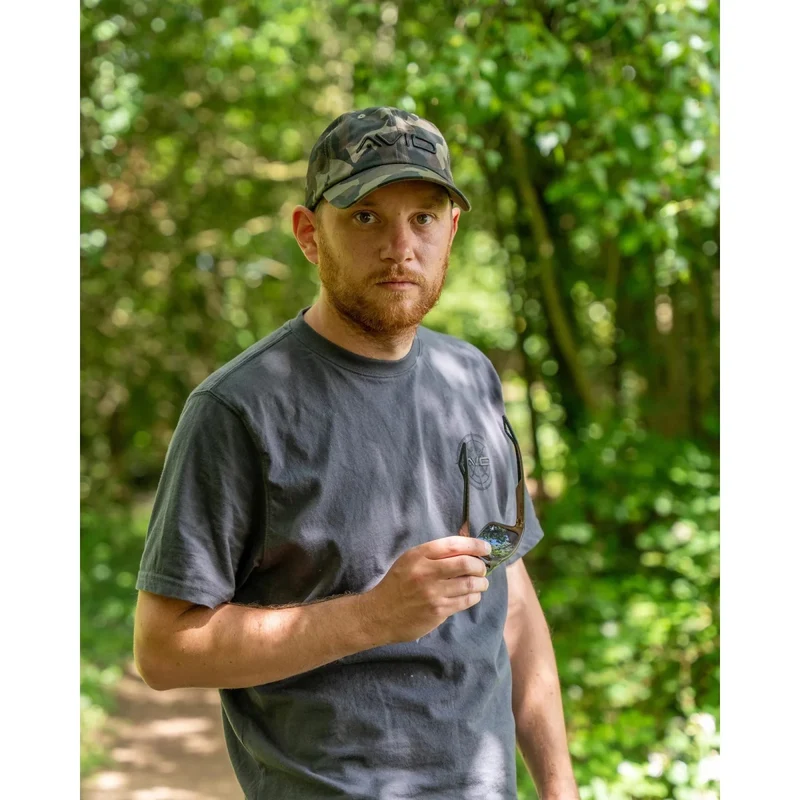 Casquette Avid Carp Distortion Dark Camouflage
