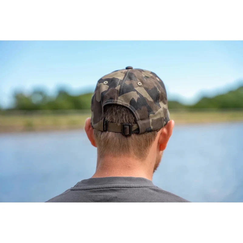 Casquette Avid Carp Distortion Dark Camouflage