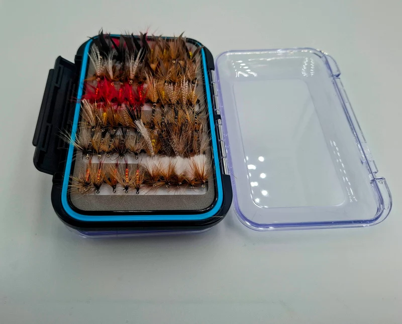 Coffret 120 mouches de pêche – sèches, nymphes, noyées et streamers